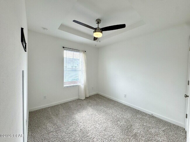 Building Photo - 5889 Tyndall Pl