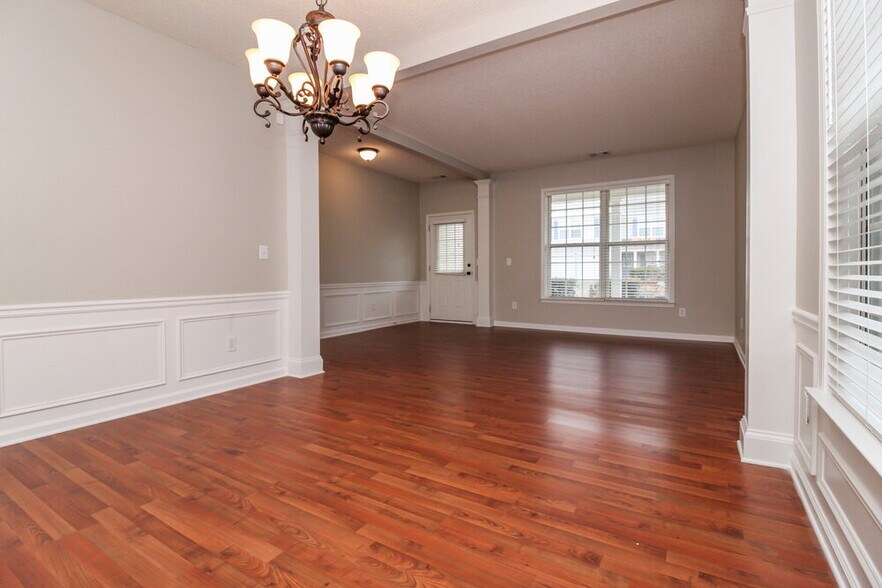 Building Photo - 809 Cataya Cove