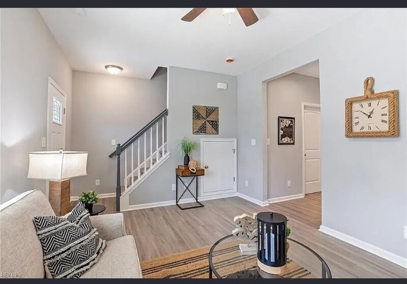 Building Photo - 120 N 9th St