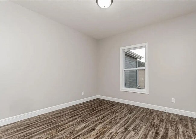 Building Photo - New Rental Available Late January – Beautiful 3 Bedroom Duplex