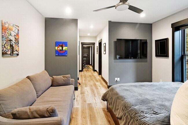 Building Photo - Summer in Downtown, historic Breckenridge! Luxury Home, Walk to Everything!