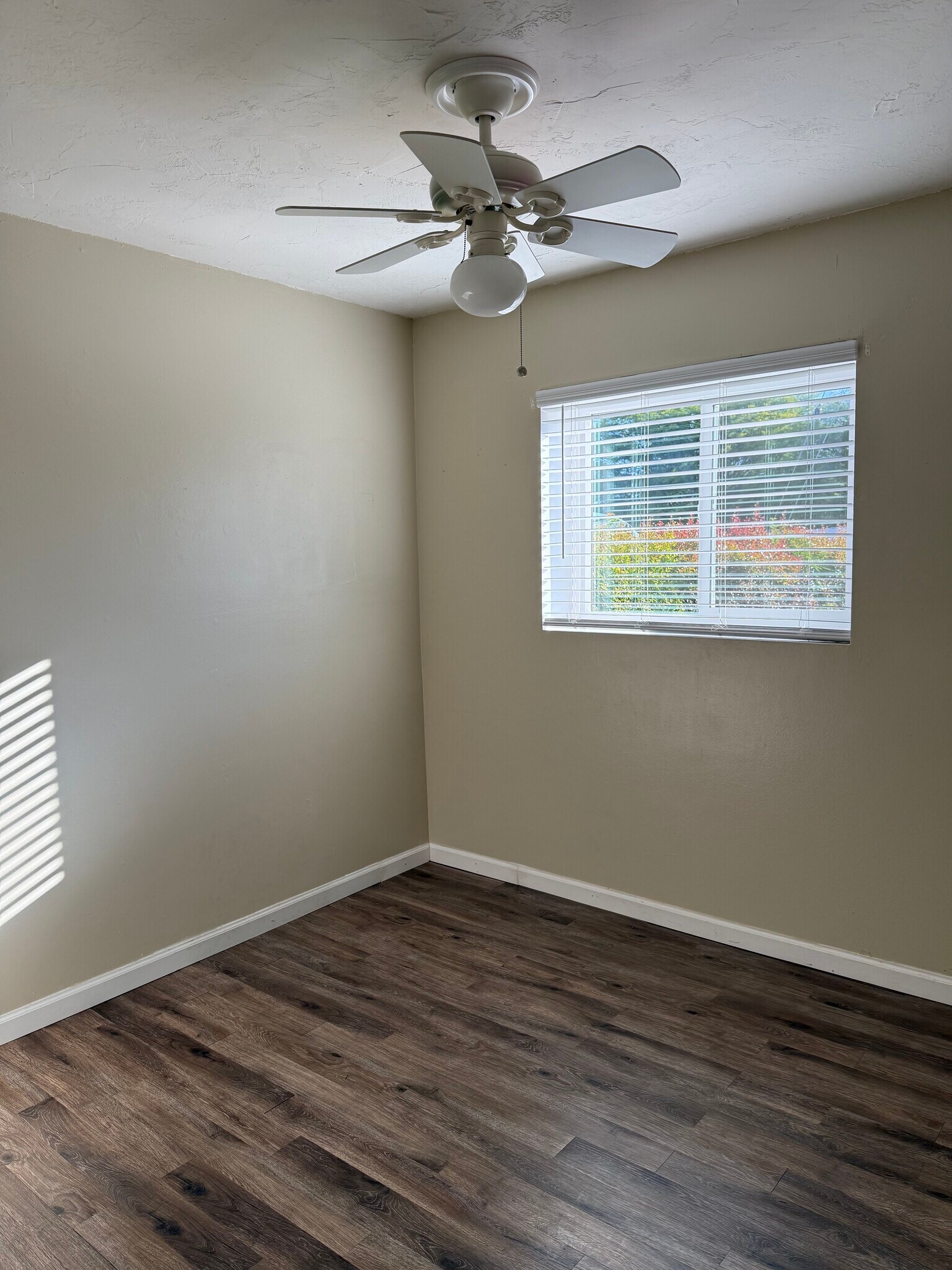 Building Photo - 13425 Standish Dr