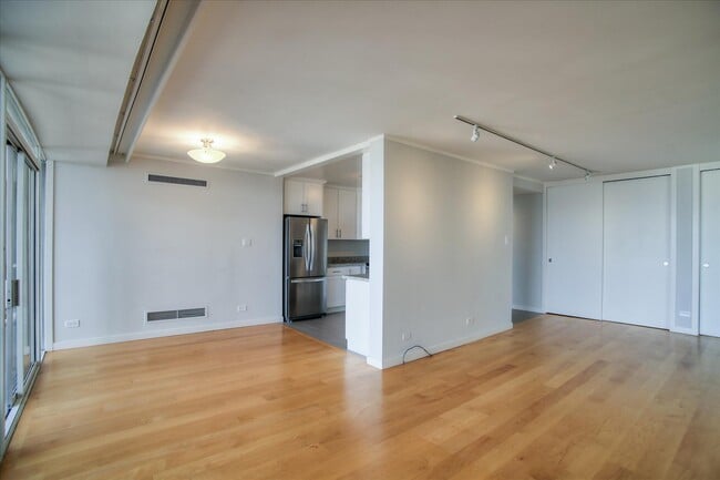 Building Photo - 2200 Pacific Ave