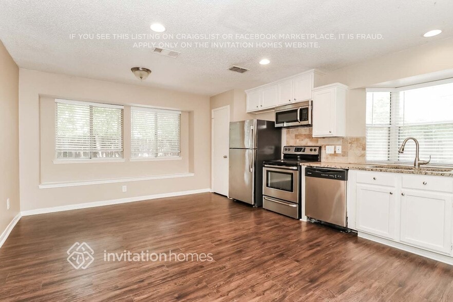 Building Photo - 5807 Polo Club Dr