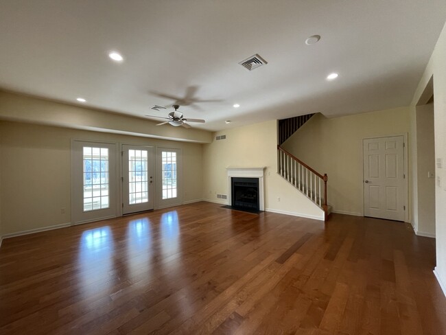 Living Room - 2084 Deer Run Dr