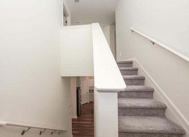 Building Photo - 78 Elmarry Ln