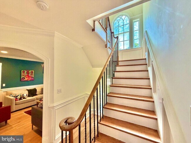 Building Photo - 7538 Morningside Dr NW
