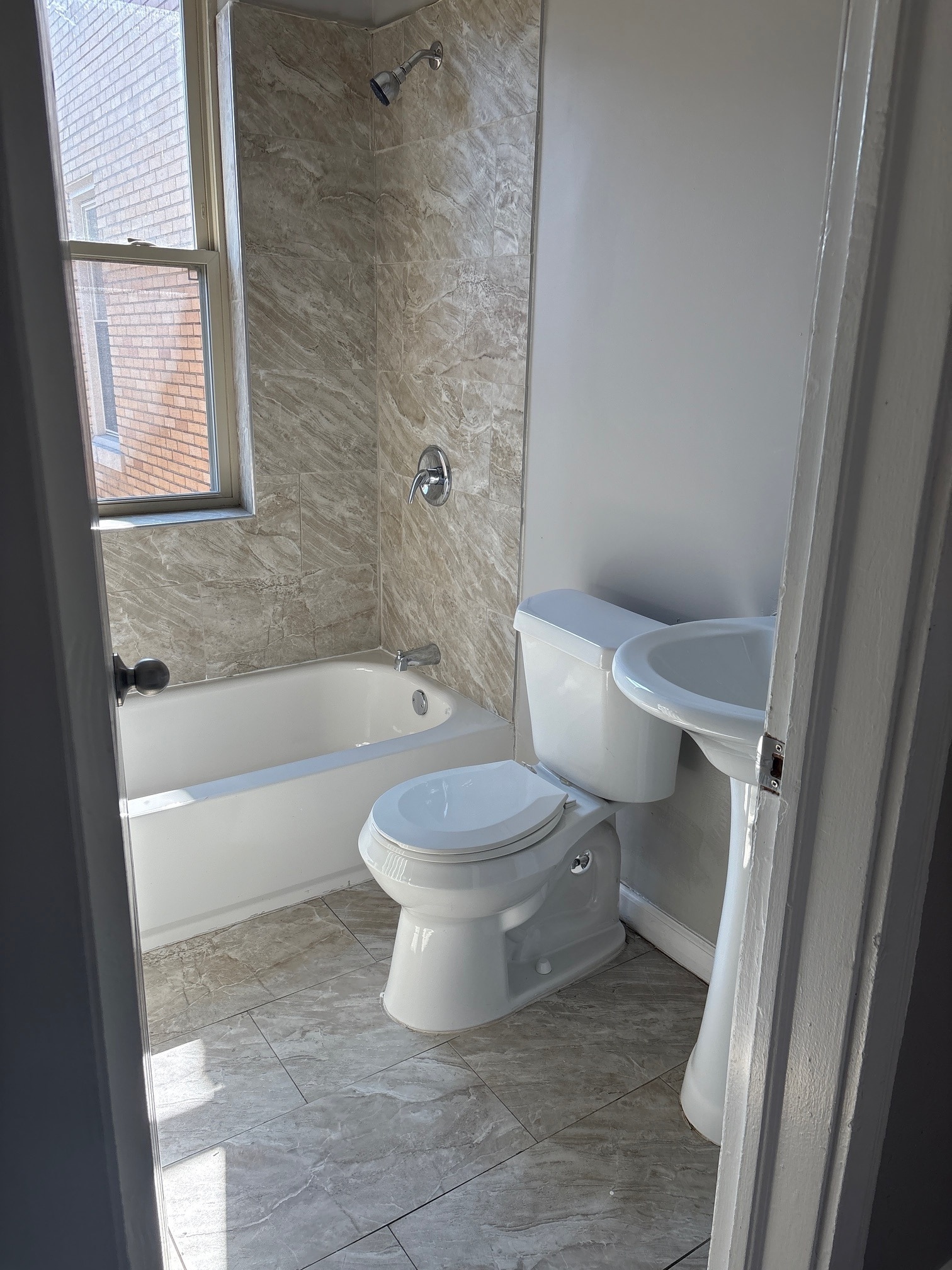 Building Photo - Florentine West