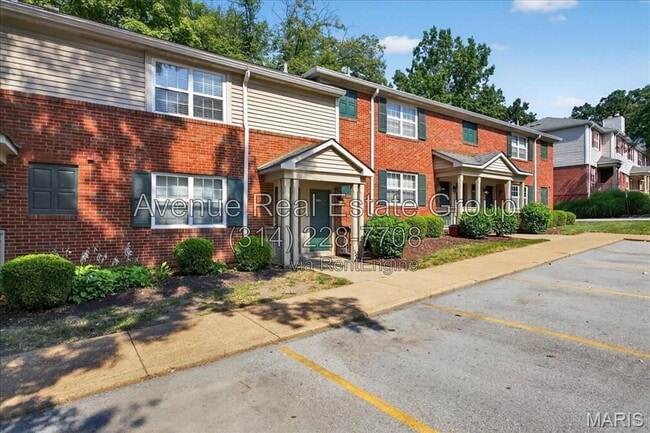 Building Photo - 1621 High School Dr