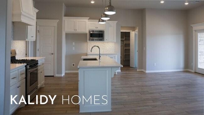 Building Photo - 5216 Bing Cir