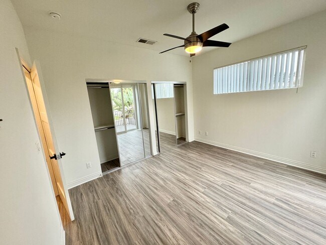 Building Photo - 8343 DUNBARTON - SHORT TERM LEASES AVAILABLE , NEWER*4 BD*3BA*TOWNHOME*PRIVATE YARD*WASHER/DRYER*