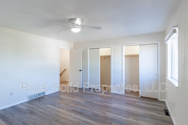 Building Photo - 1203 Crook Ave