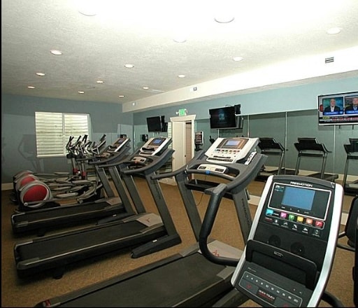 Hoa Exercise Room - 145 E 620 S