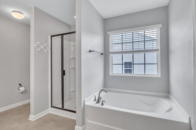 Building Photo - 3817 Althorp Drive