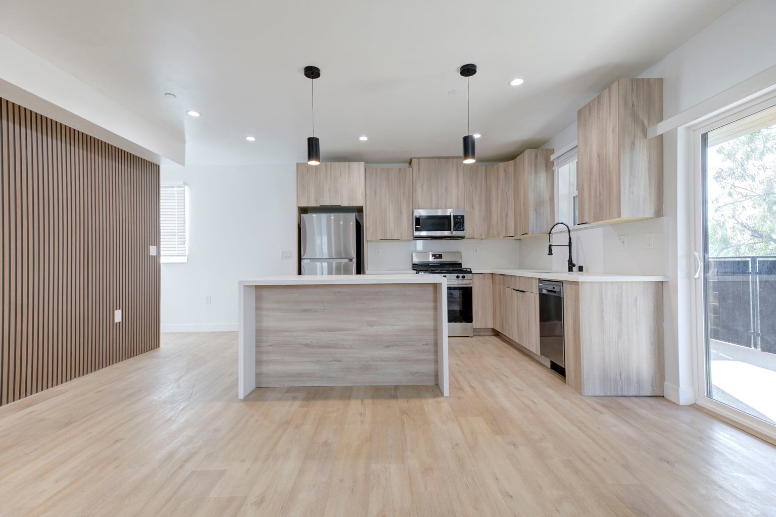 Building Photo - 5650 Cartwright Ave