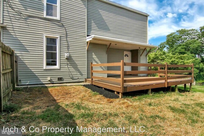 Building Photo - 4 br, 1 bath House - 461 Highland Street W...