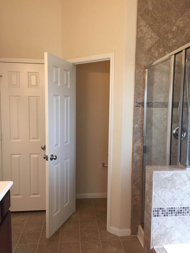 Building Photo - 21523 Rainfall Park Dr