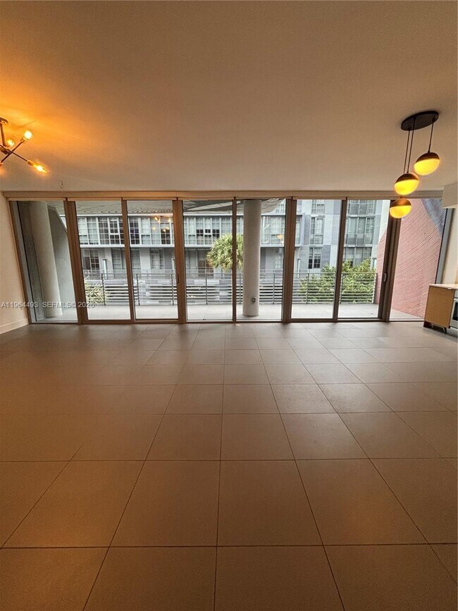 Building Photo - 250 NW 24th St