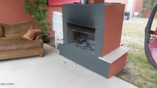 Building Photo - 1627 E Fremont Dr