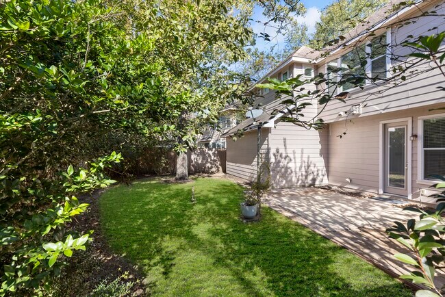 Building Photo - 15 N Flickering Sun Cir