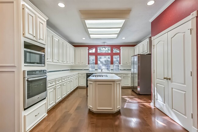 Building Photo - 2334 Pin Hook Ct