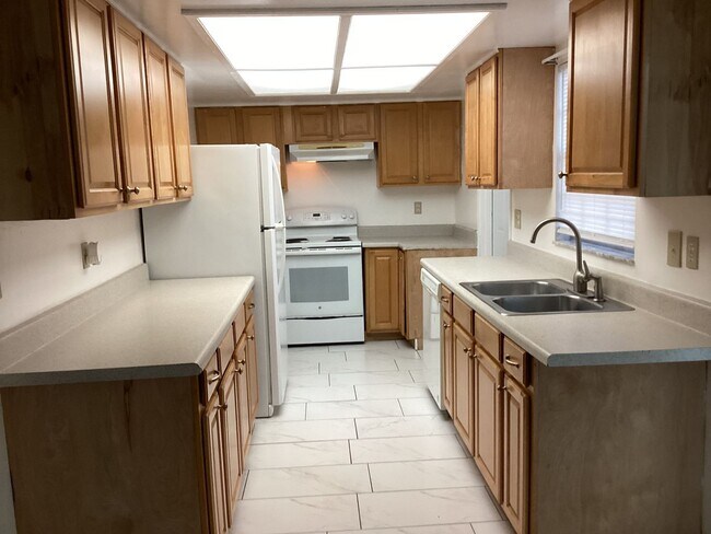 Building Photo - Apopka Duplex