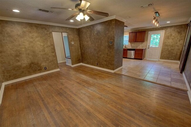 Building Photo - 1212 Marshalldale Dr