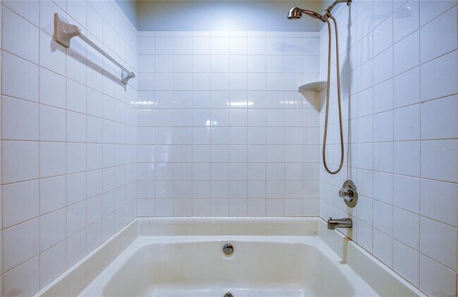 Building Photo - 2390 Bentley Dr