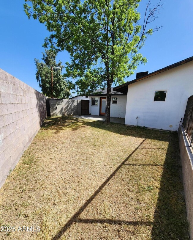 Building Photo - 3416 N 37th St