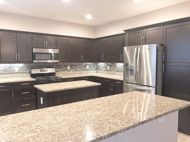 Building Photo - Rare Two Primary Home in Centennial Hills Community in Northwest