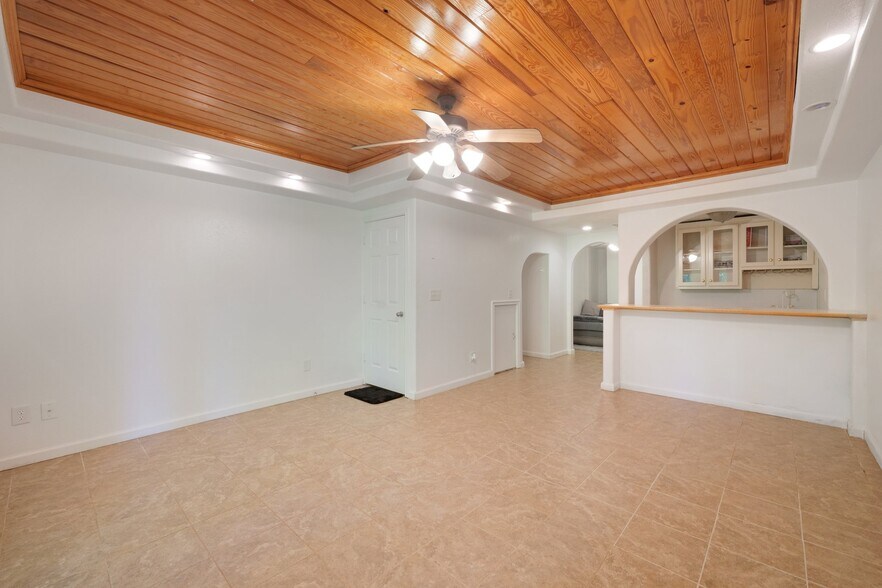 Building Photo - 2507 Hidden Cove Ct