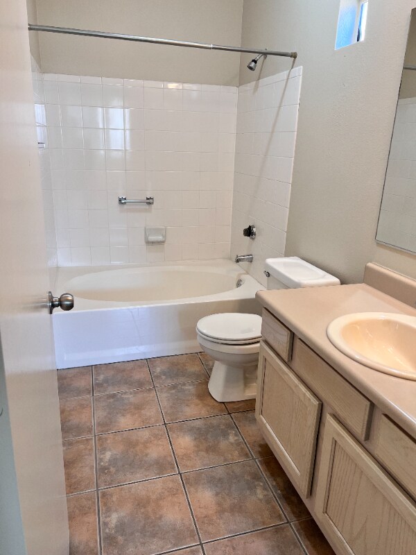 Building Photo - 4644 N 22nd St