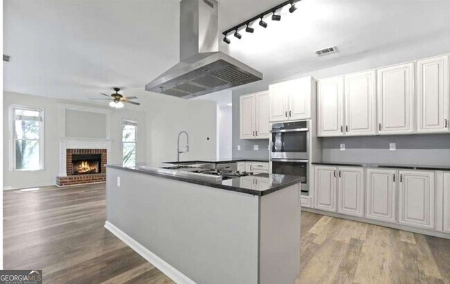 Building Photo - 3520 Mystic Dr