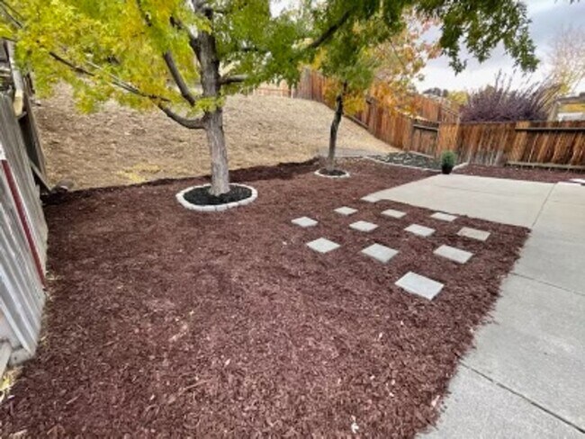 Building Photo - MUST SEE