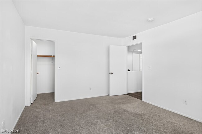 Building Photo - 224 Star Cluster Cir