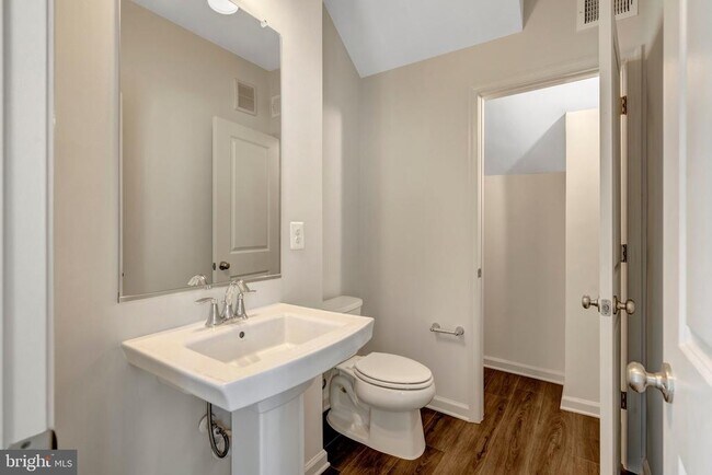 Building Photo - 2508 Neabsco Common Pl