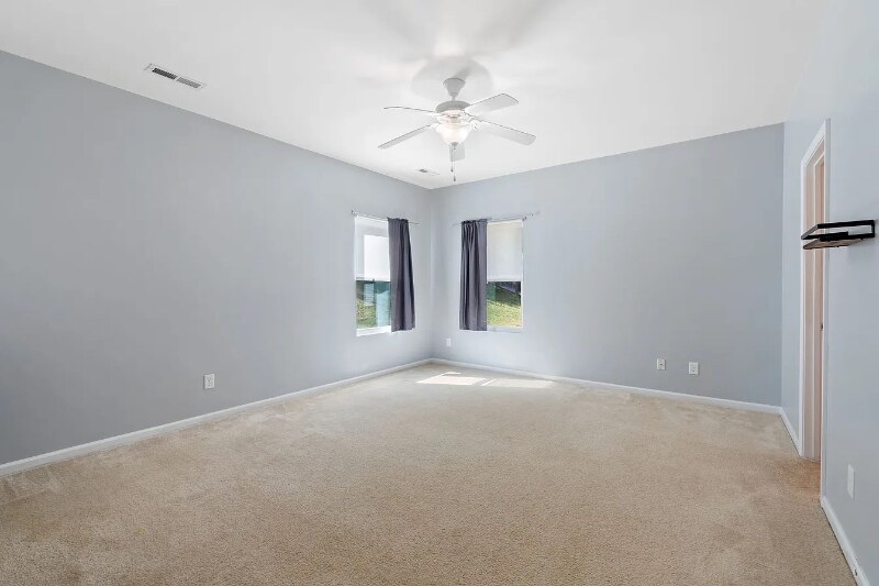 Building Photo - 4221 Lochurst Dr