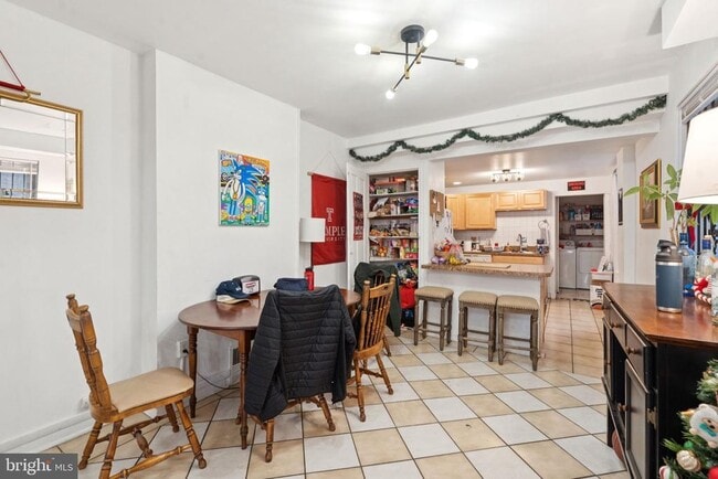 Building Photo - 1722 Willington St