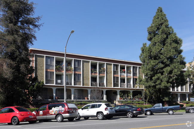 Primary Photo - La Fayette Townhouse