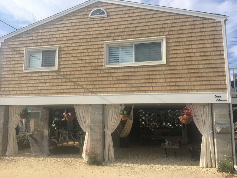 Building Photo - 111 W Swordfish Way