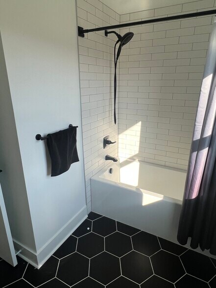 Downstairs Bathroom - 1258 1st Ave S
