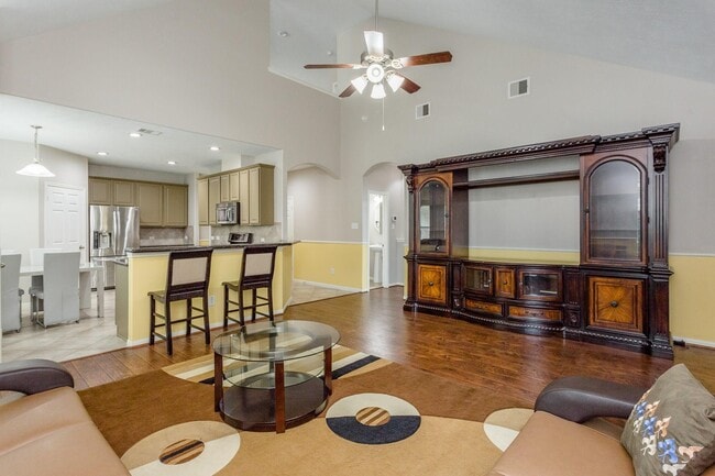 Building Photo - 3430 Lilac Ranch Dr