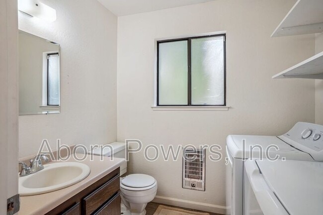 Building Photo - 6290 Topaz Dr