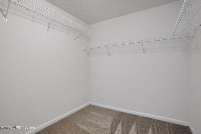Building Photo - 277 Sandstone Dr