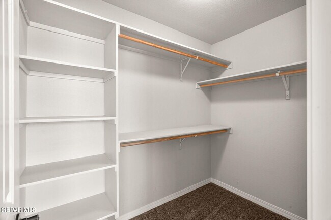 Building Photo - 7877 Enchanted View Dr