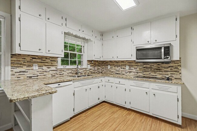 Building Photo - 4725 Kitty Hawk Dr