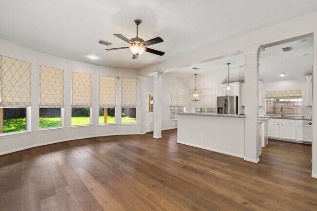 Building Photo - 10906 Bernalda Cir