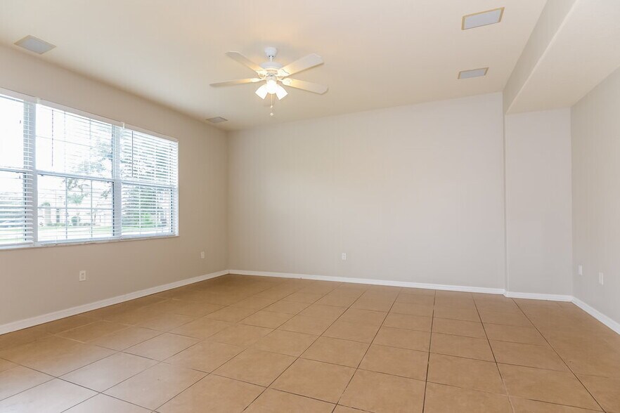 Building Photo - 9432 Wellstone Dr