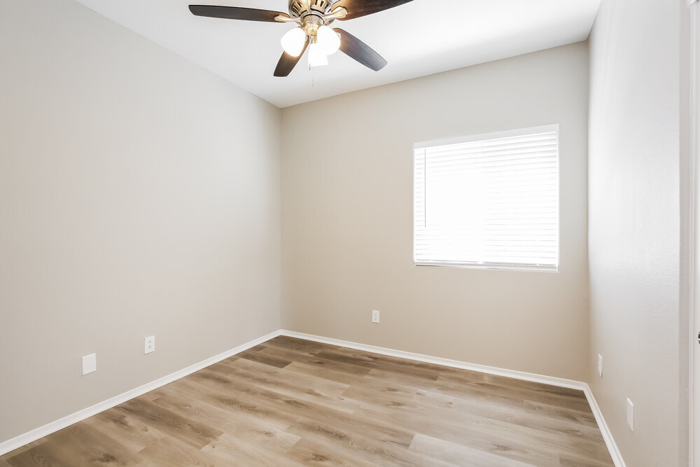 Building Photo - 1704 Mizzenmast Ave