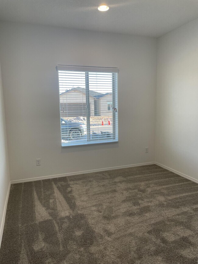 Building Photo - 163 Prism Ave SW